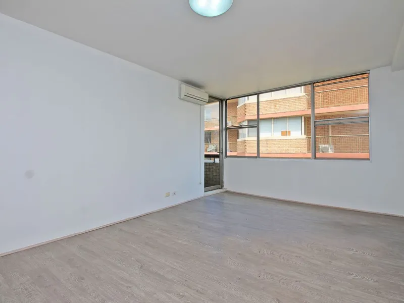 Spacious, Recently Refurbished Two Bedroom Apartment, In Ultra Convenient Location