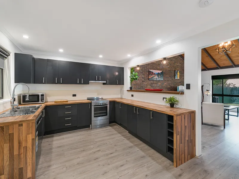 2-bed, 2-story townhouse with ample parking