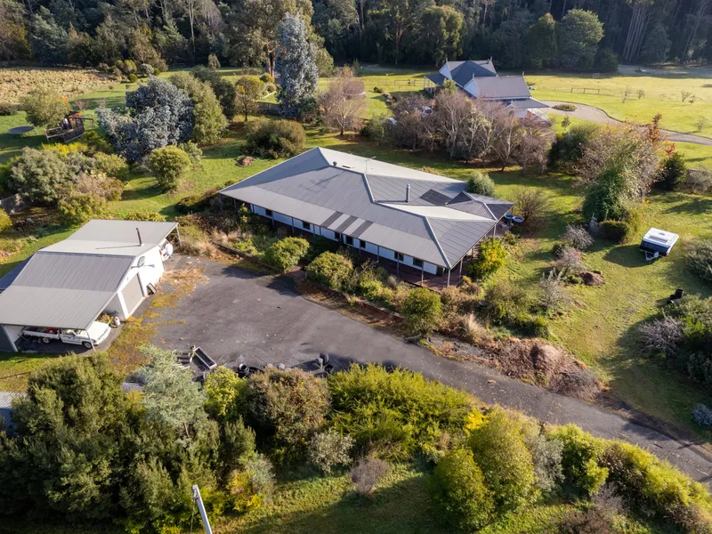 Spacious Country Living For Your Family