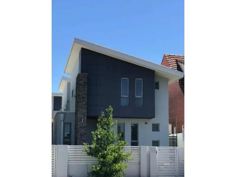 Executive House In Mount Lawley For Rent