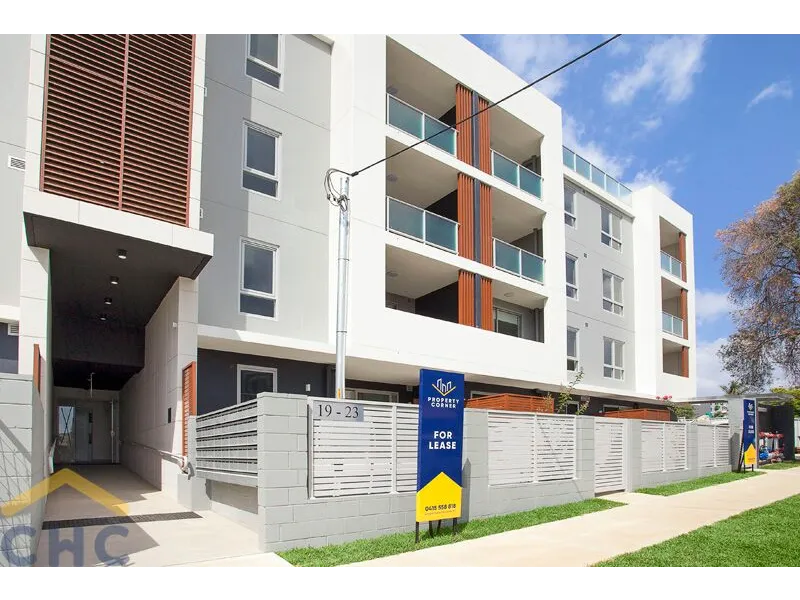 Modern Security 2 Bedroom Unit! 