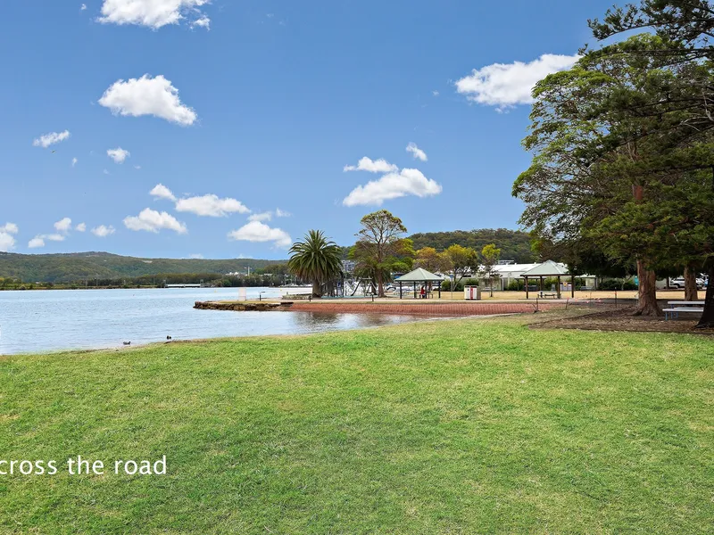 Point Frederick water views