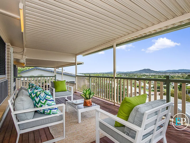WIDE, UNPRECENDENTED AND UNRESTRICTED 180 DEGREE VIEWS With A Breeze To Match From All 3 Levels.