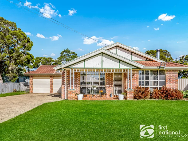 STUNNING HOUSE ON HUGE R3 ZONED BLOCK!!!