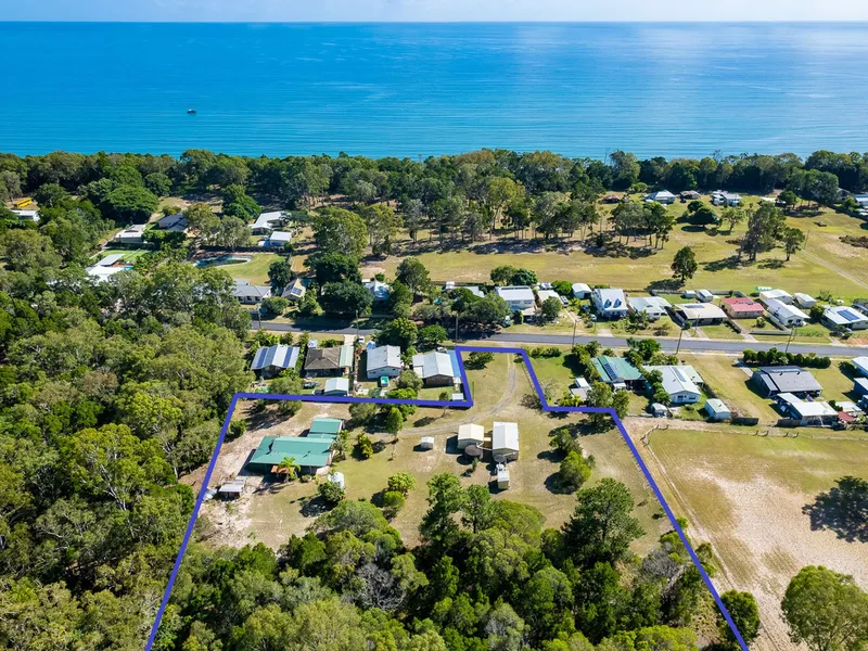 8.2 Acres - 250m To The Beach With Saltwater Creek Near The Rear Boundary!