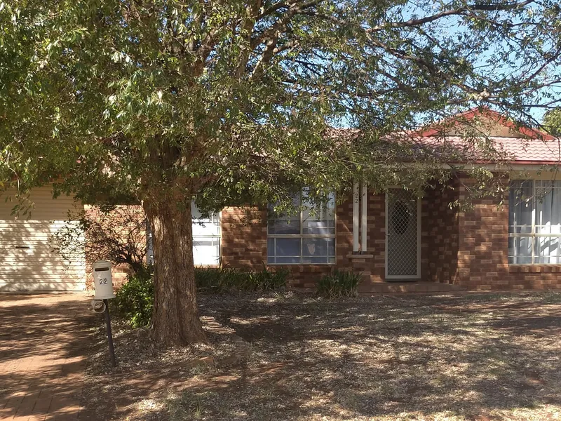 3 BEDROOM HOME IN EASTRIDGE ESTATE
