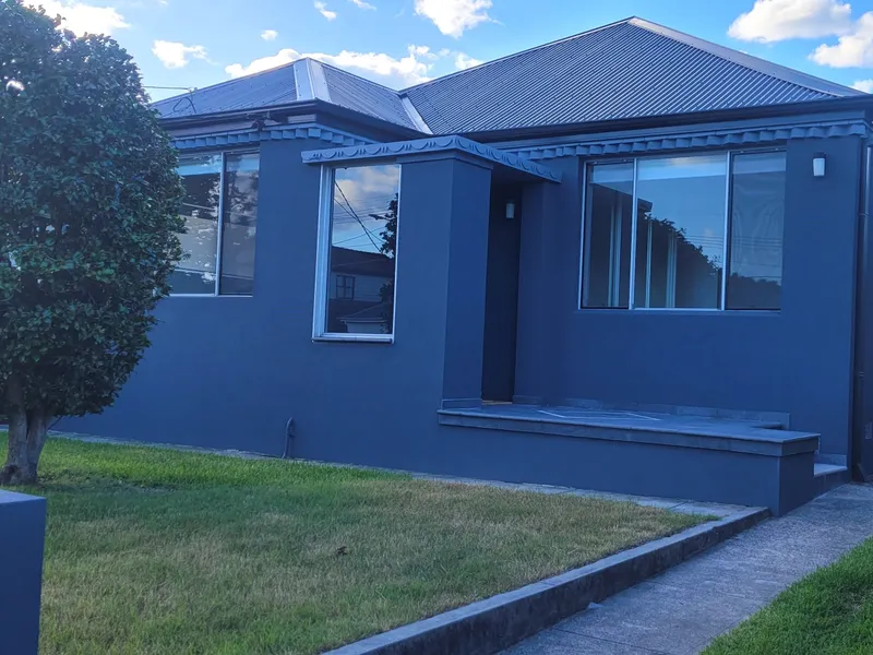 BEAUTIFULLY RENOVATED FAMILY HOME