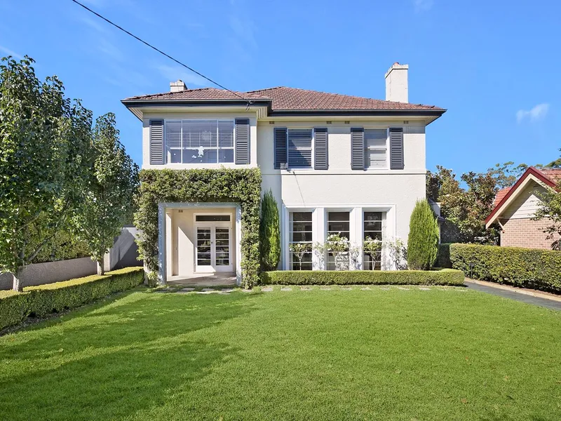 Stunning home in blue ribbon location