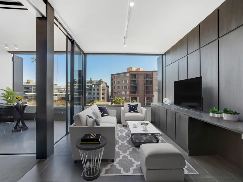 Stunning One Bedroom Unit 