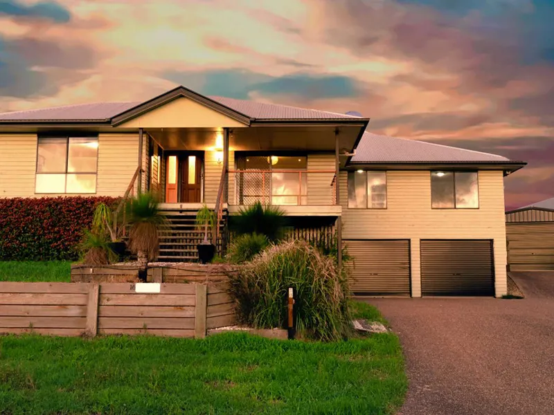 Large Family Home with Sweeping City and Mountain Views