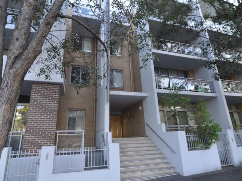Split Level Apartment with Terrace