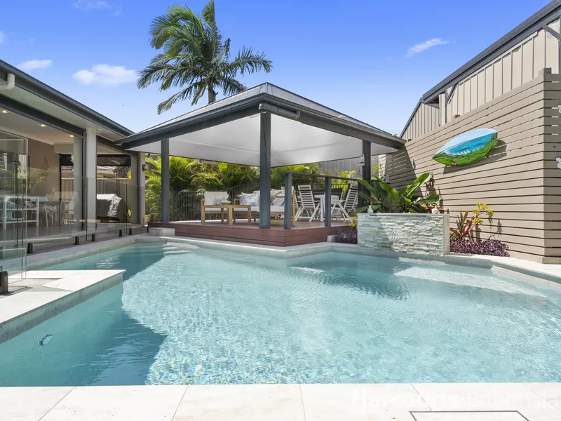 Entertainer's Paradise in the Heart of Bongaree!