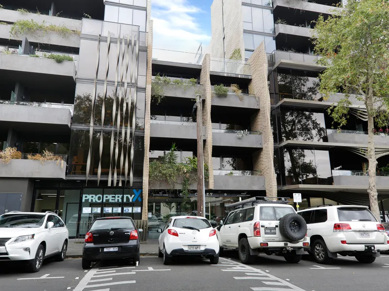 INNER CITY  STYLISH APARTMENT