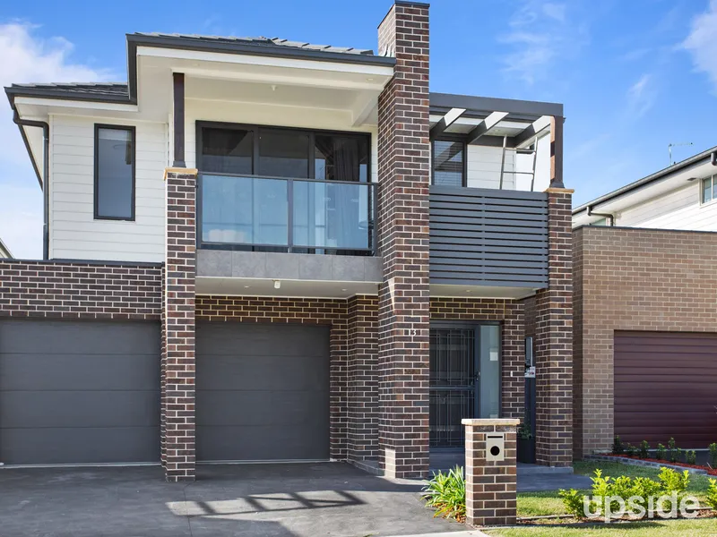 Contemporary 4 Bedroom Stunner!