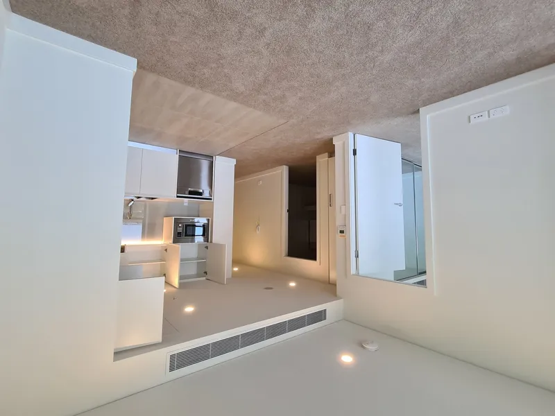 BRAND NEW MODERN 1 BEDROOM APARTMENT AT 