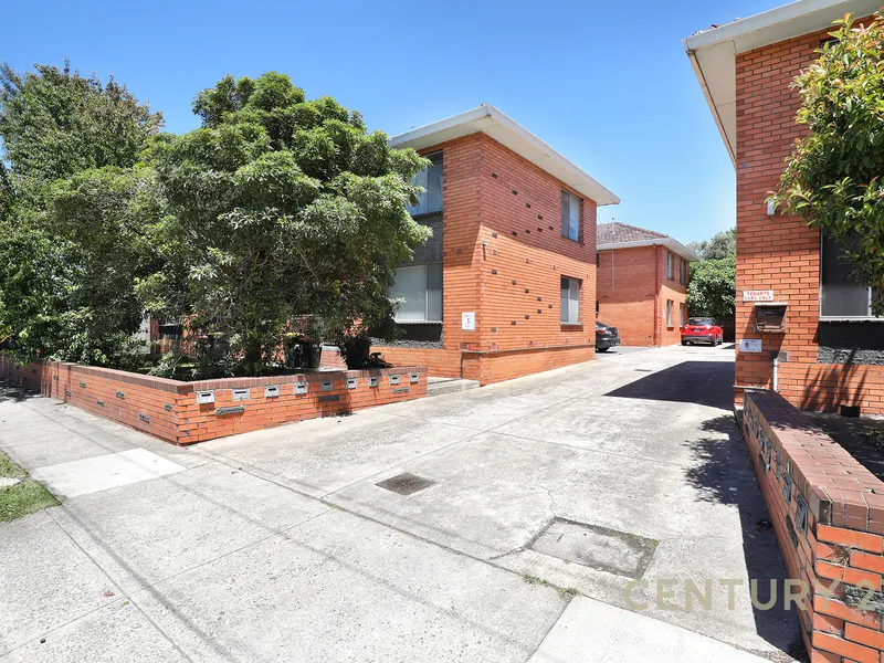 Comfortable Living Right Near the Station!