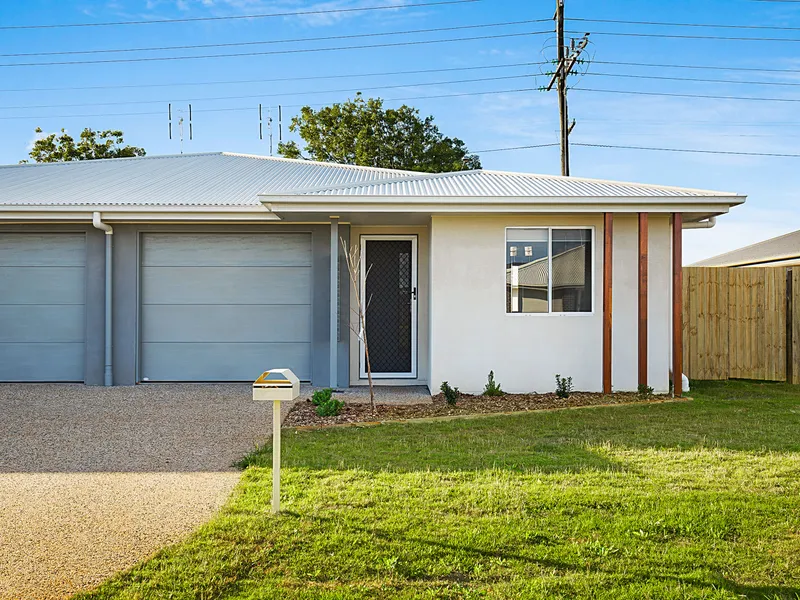 MODERN GLENVALE UNIT - 3 Bed, 2 Bath, 1 Car & AIR CON!