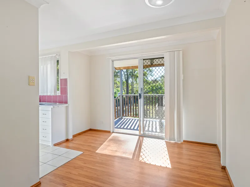 Spacious Family living & Large fenced Yard & Shed