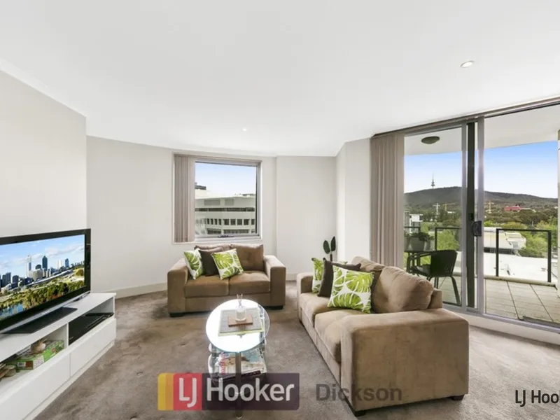 Fully furnished apartment in the heart of the CBD