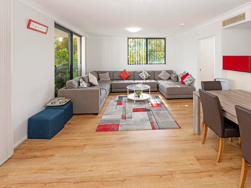 SPACIOUS THREE BEDROOM APARTMENT