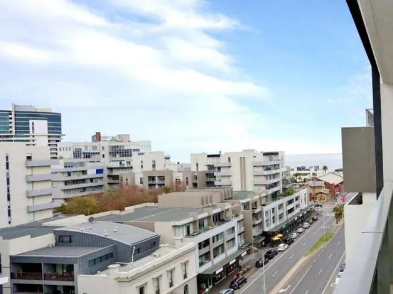 Water Views, Bay St Lifestyle