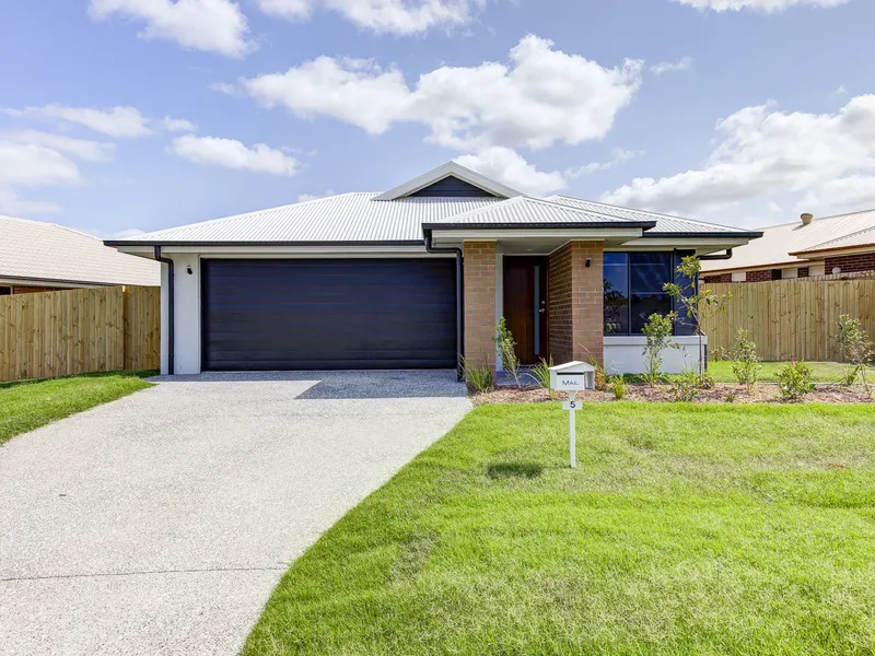 Modern Home in a Quiet Pocket