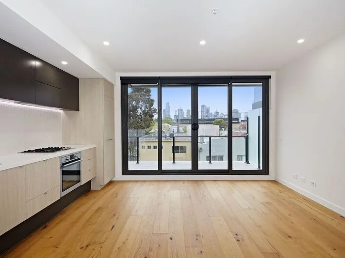 Light, Bright, Spacious with Plenty of Storage