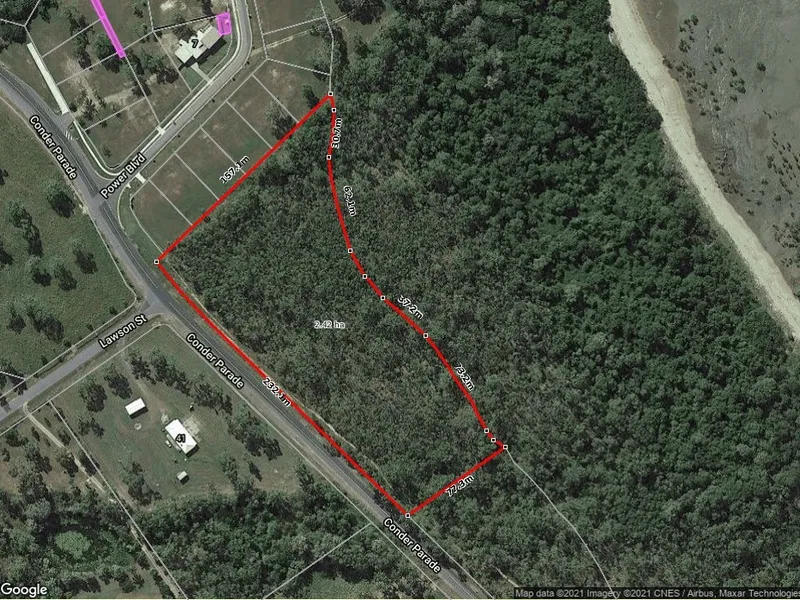 JUST UNDER 6 ACRES ADJOINS ESPLANADE AT MIDGE POINT WHITSUNDAYS