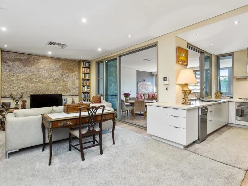 Modern Classic 1/2 Bed Apartment - Unfurnished
