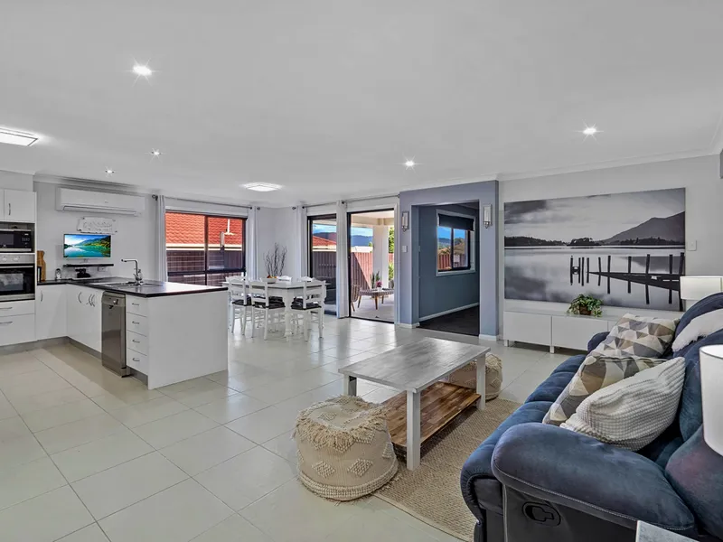 The best Windaroo outlook estate has to offer!!!