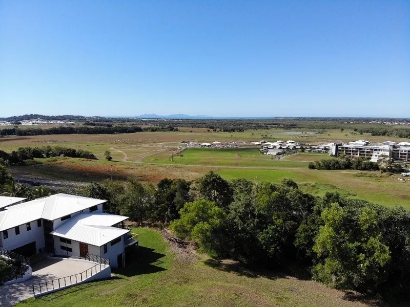 Great Value for the Location - Land with a view