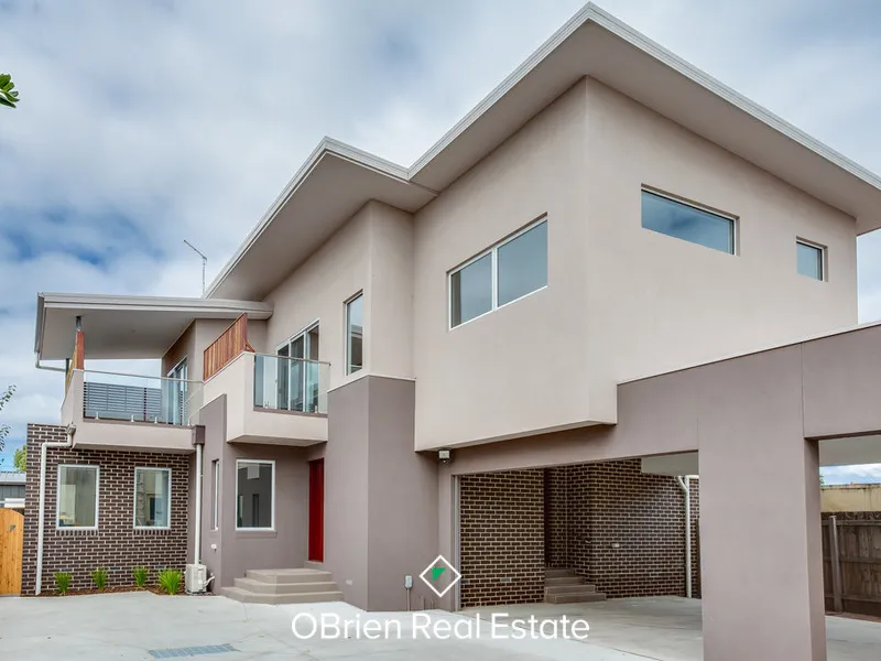 UNDER APPLICATION - Townhouse by the Beach