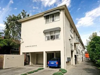 Two Bedroom Apartment in Leafy Prahran Location