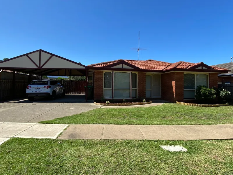 4 Bedroom in great Location !