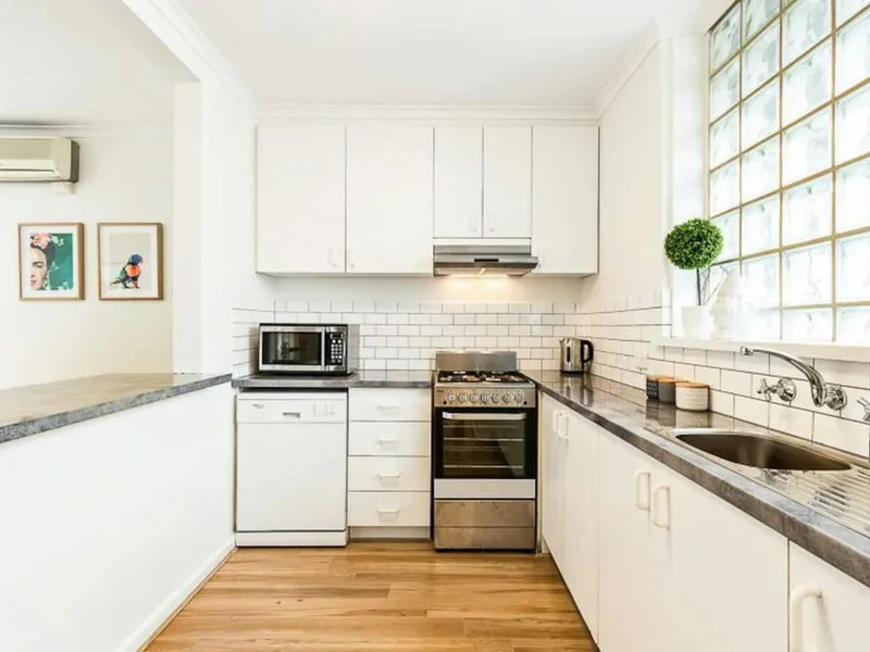 Fully Furnished Premium 1 Bedroom
