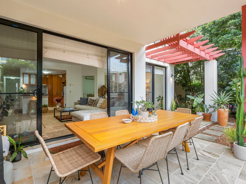 Delightful Golf Course Garden Villa