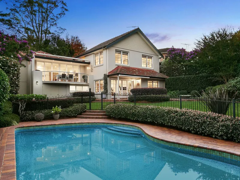 Beautiful Pymble Home… Superb East Side Locale