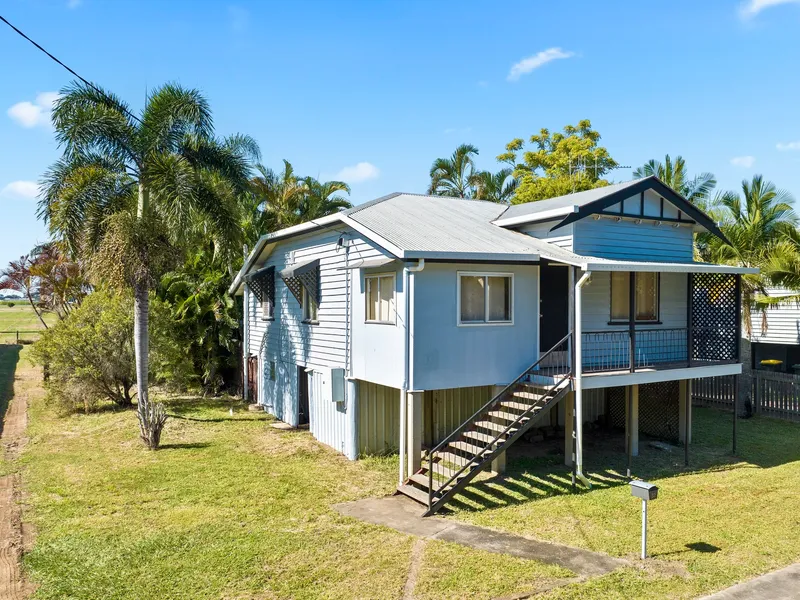 A characterful home only a stones throw from the Botanical Gardens!