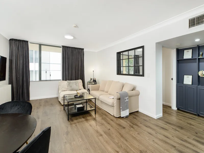 STYLISHLY 1 BEDROOM APARTMENT