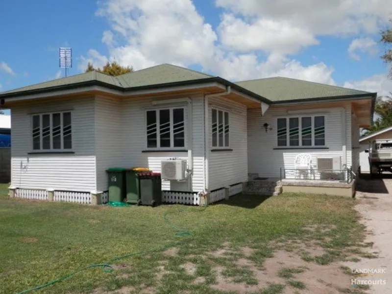 Large 4 Bedroom Home - Family Wanted!