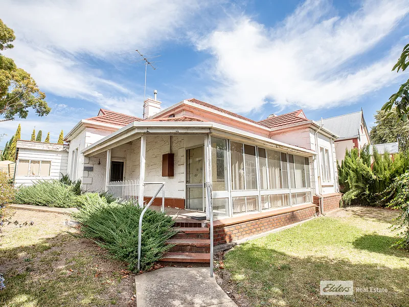 Renovate Or Detonate In Town Centre