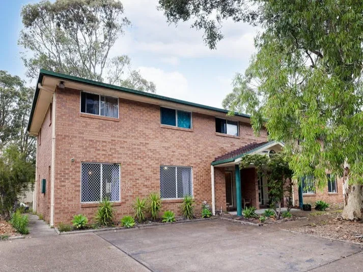 Gorgeous 5-bedroom house available!