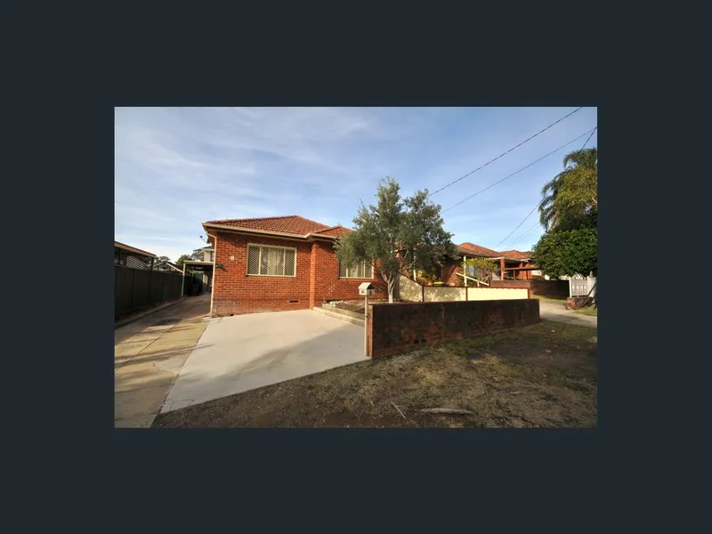 Family Home In Quiet Street