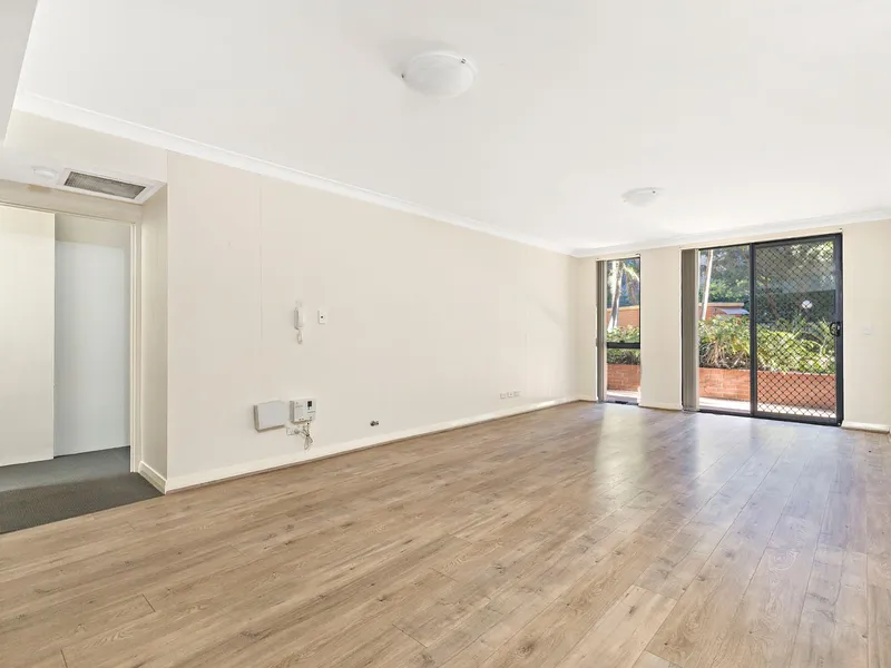 Modern security 2 bedroom apartment on ground floor