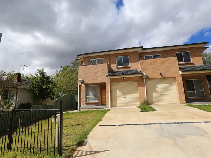 Four Bedrooms Duplex For Lease!