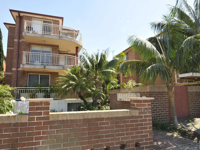 Fully Furnished Garden Apartment