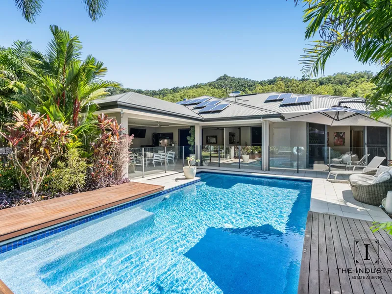 Nestled between Trinity Beach & Kewarra Beach in the Panguna Valley