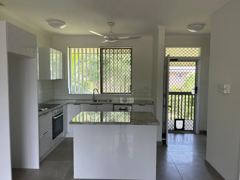 RENOVATED ONE BEDROOM UNIT