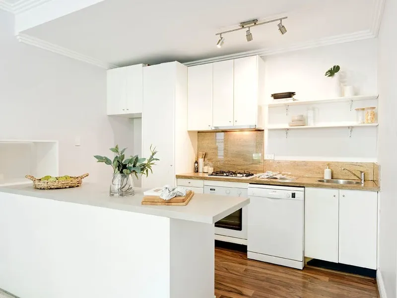 Light filled & beautifully presented two bedroom two bathroom apartment