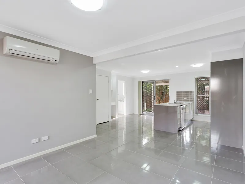 Outstanding Investment Townhouse in Park View North Lakes